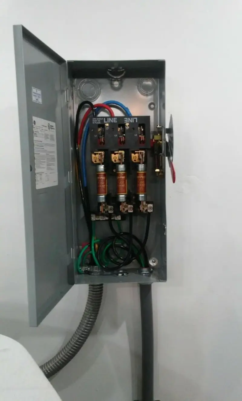 Three-phase disconnect switch installed for Electrical Wiring & Rewiring in Edgefield